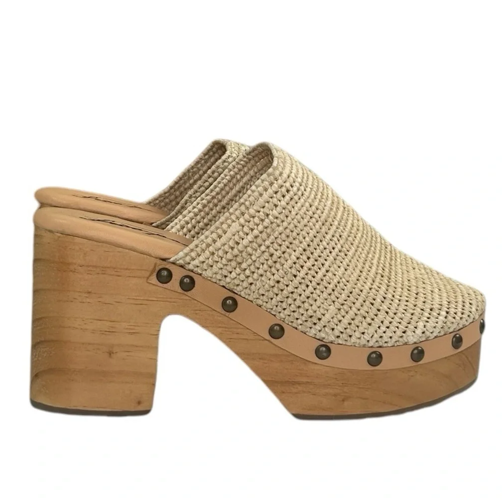 Free People Claudia Crocheted Tan Clogs Raffia Platform SZ 38/7.5/8 Boho Mules